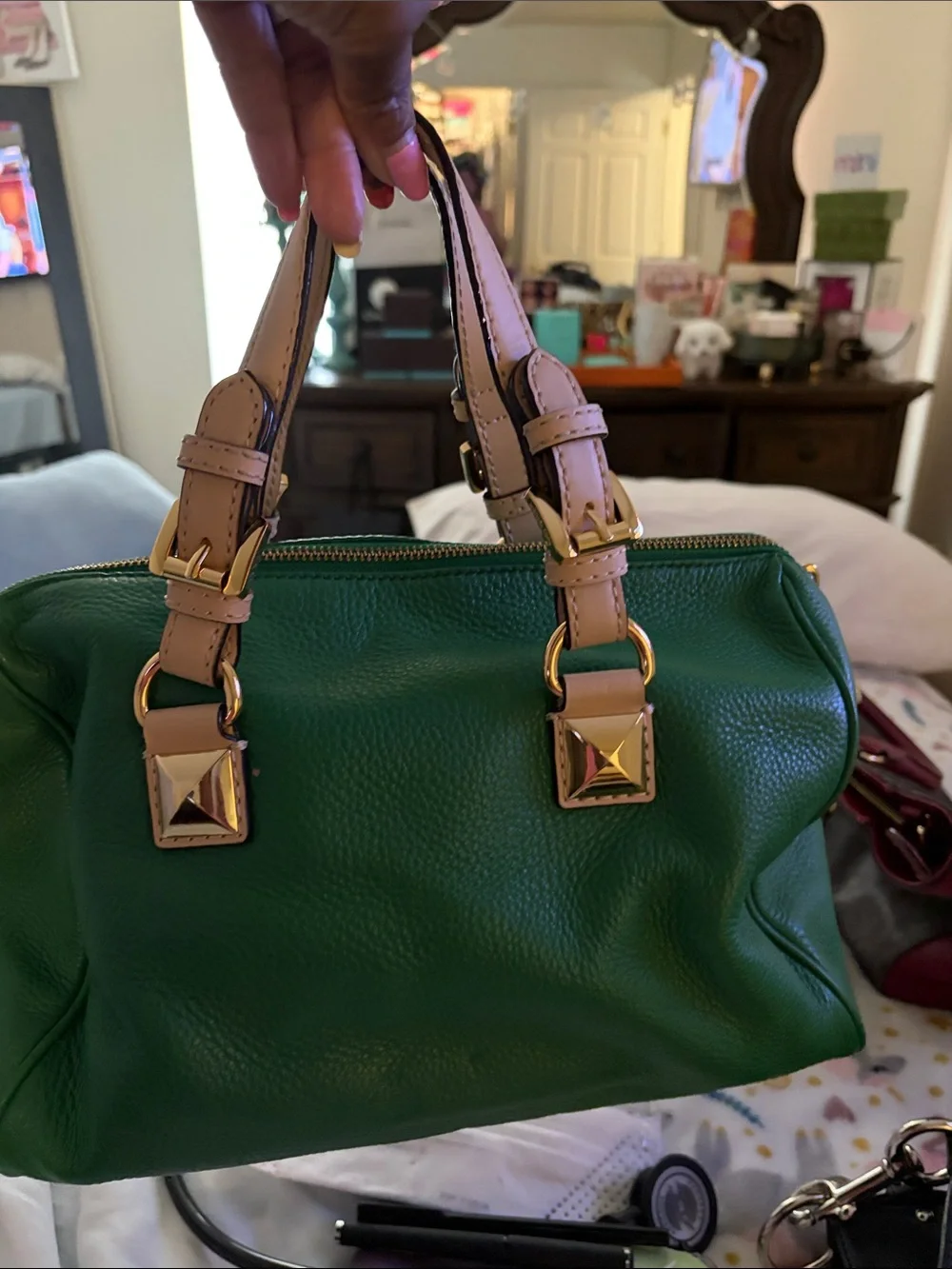 Michael Kors Green Leather Satchel with Beige Trim - Picture 4 of 15